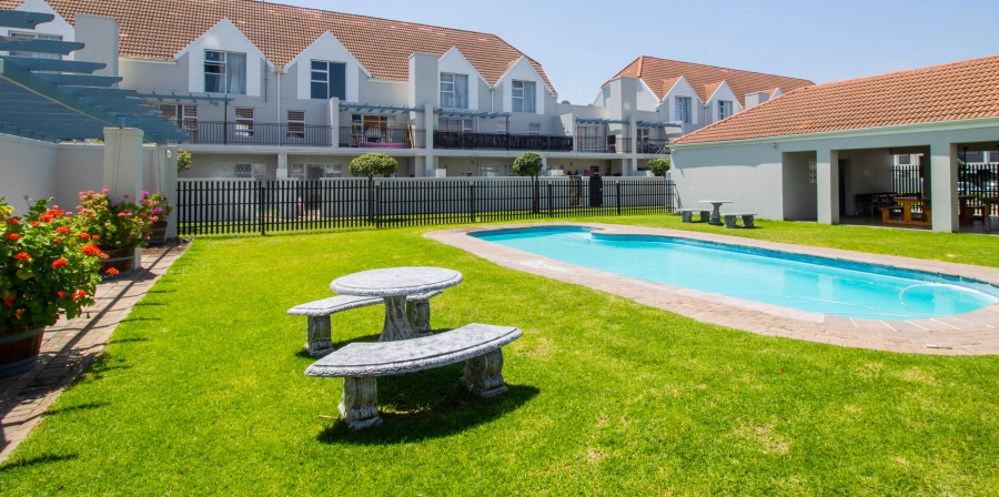 2 Bedroom Property for Sale in Gordons Bay Central Western Cape